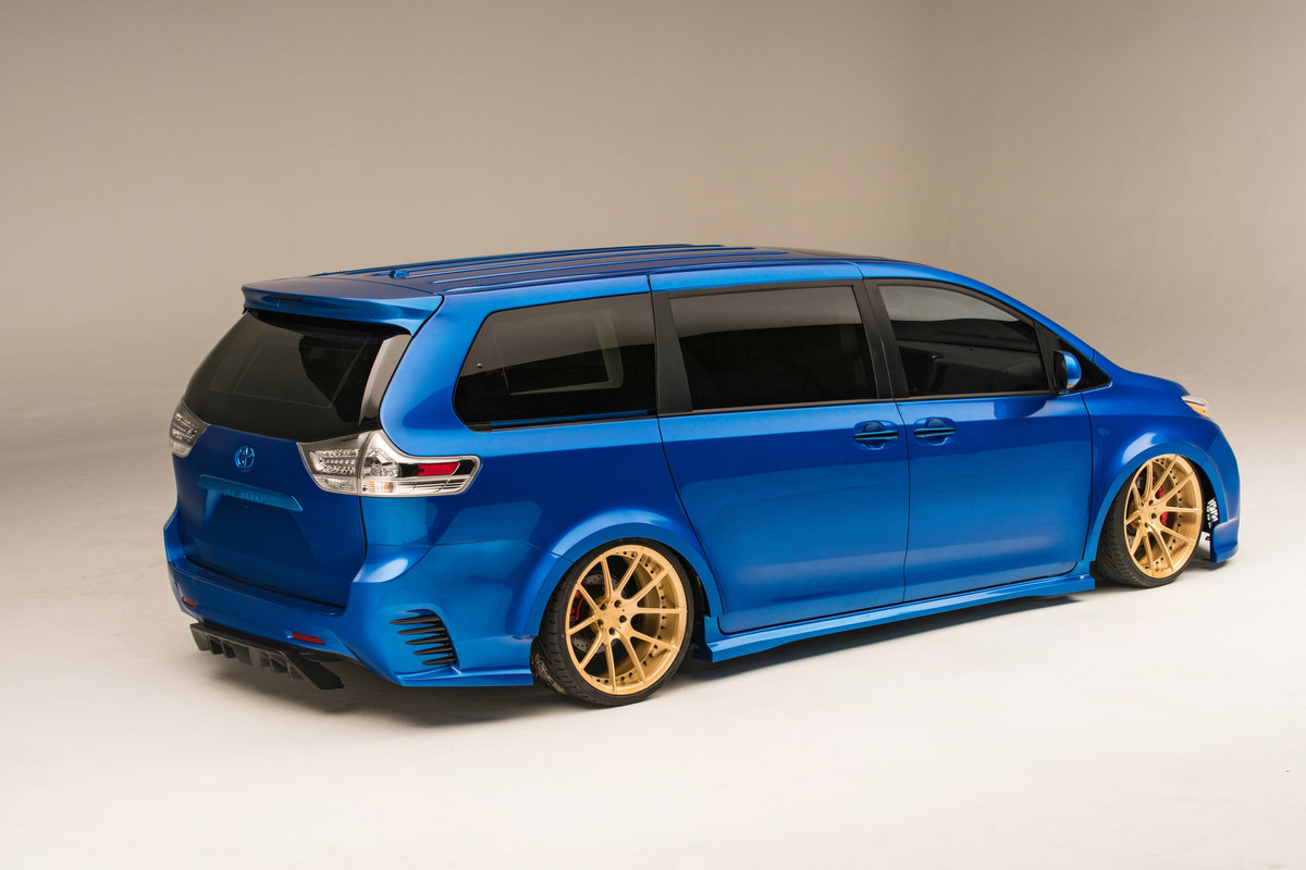 EXCLUSIVE CONTENT: SEMA 2016 Toyota Extreme Sienna