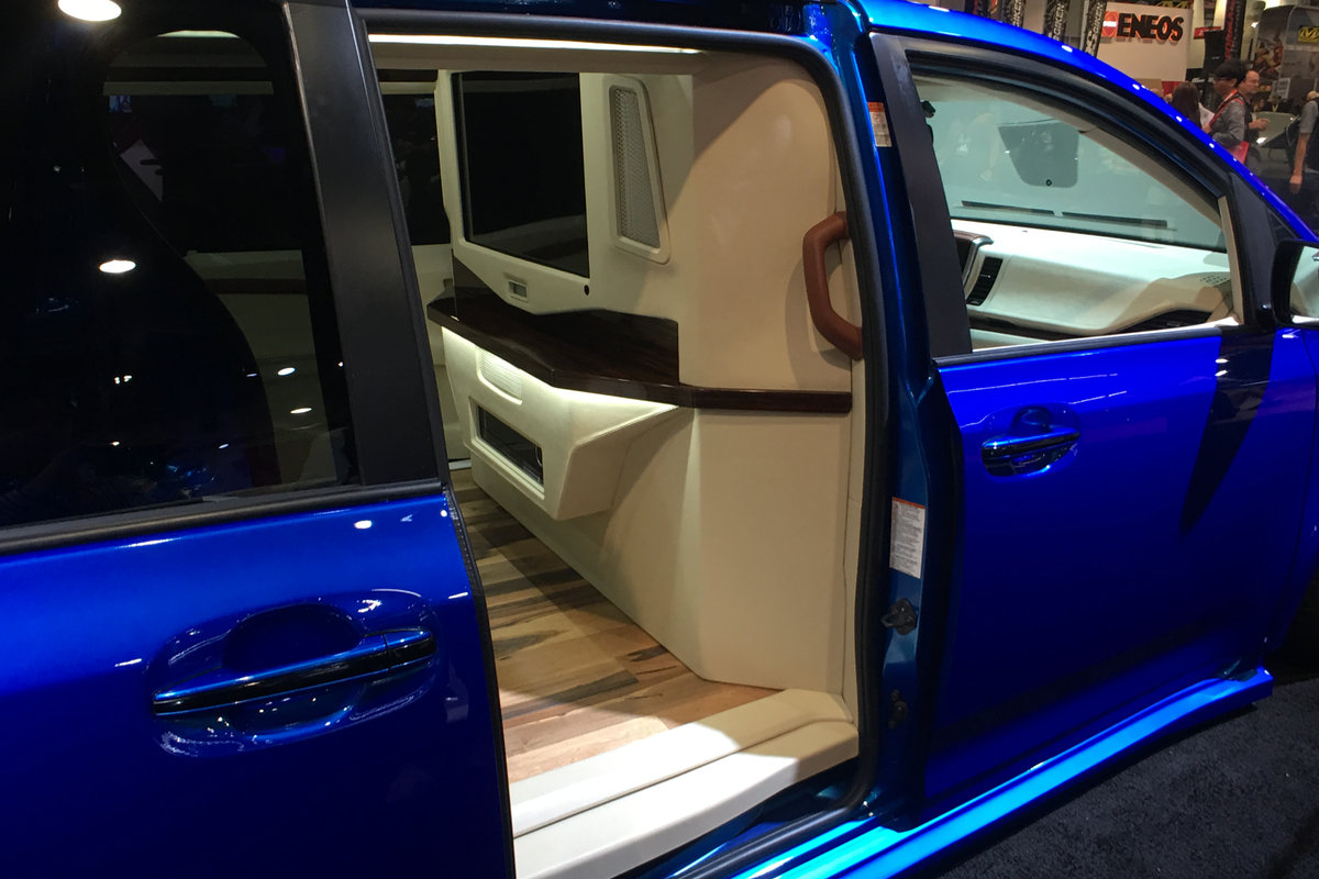 EXCLUSIVE CONTENT: SEMA 2016 Toyota Extreme Sienna