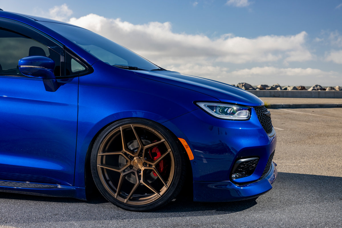 2021 Blue Pacifica S AWD || William Young