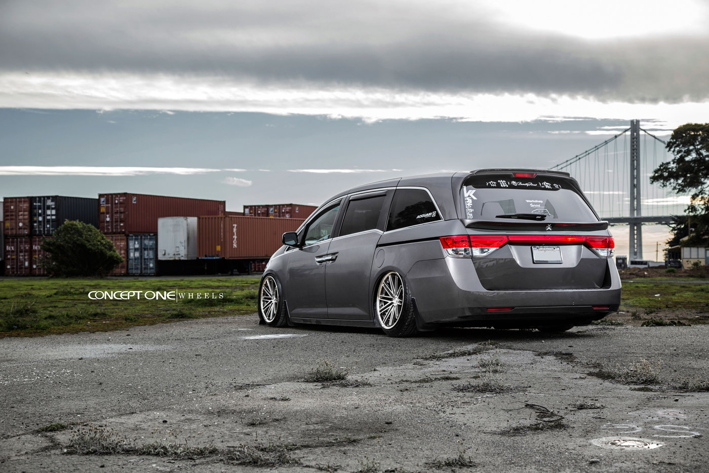 2012 Honda Odyssey on Concept One CS-16 Wheels