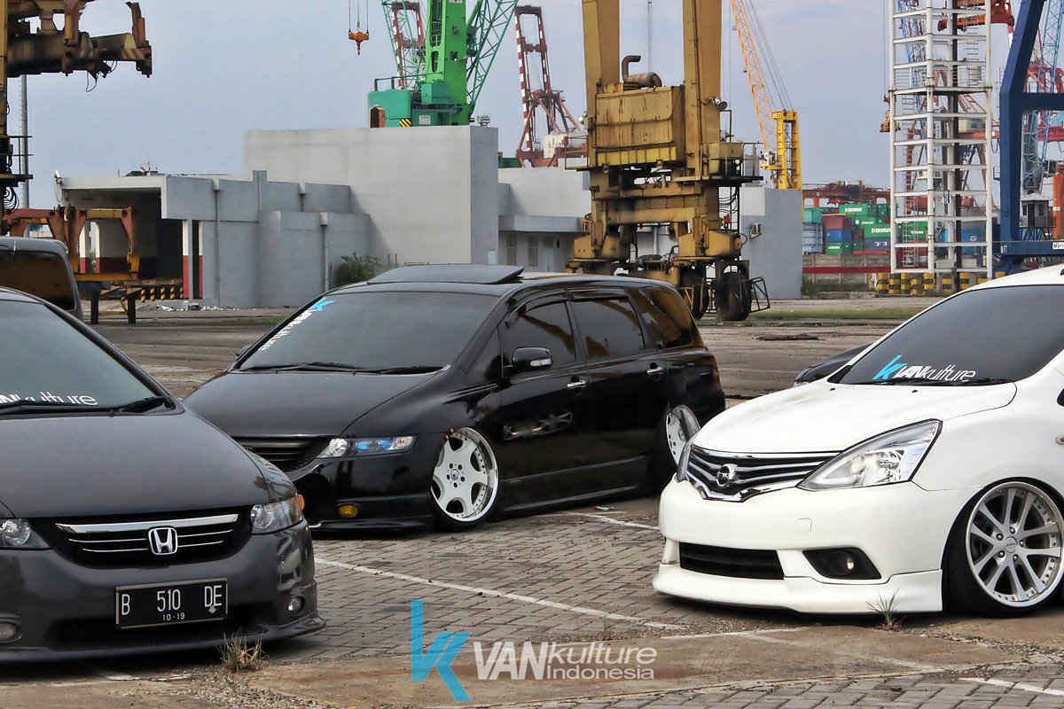 VANkulture Indonesia (official) photo session at the port of Tanjung Priok - North Jakarta