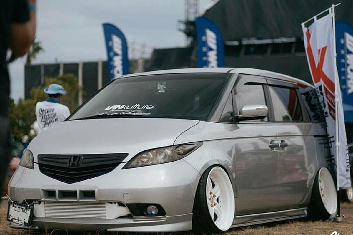 Spotlight: Hiroflush_411 Honda Elysion
