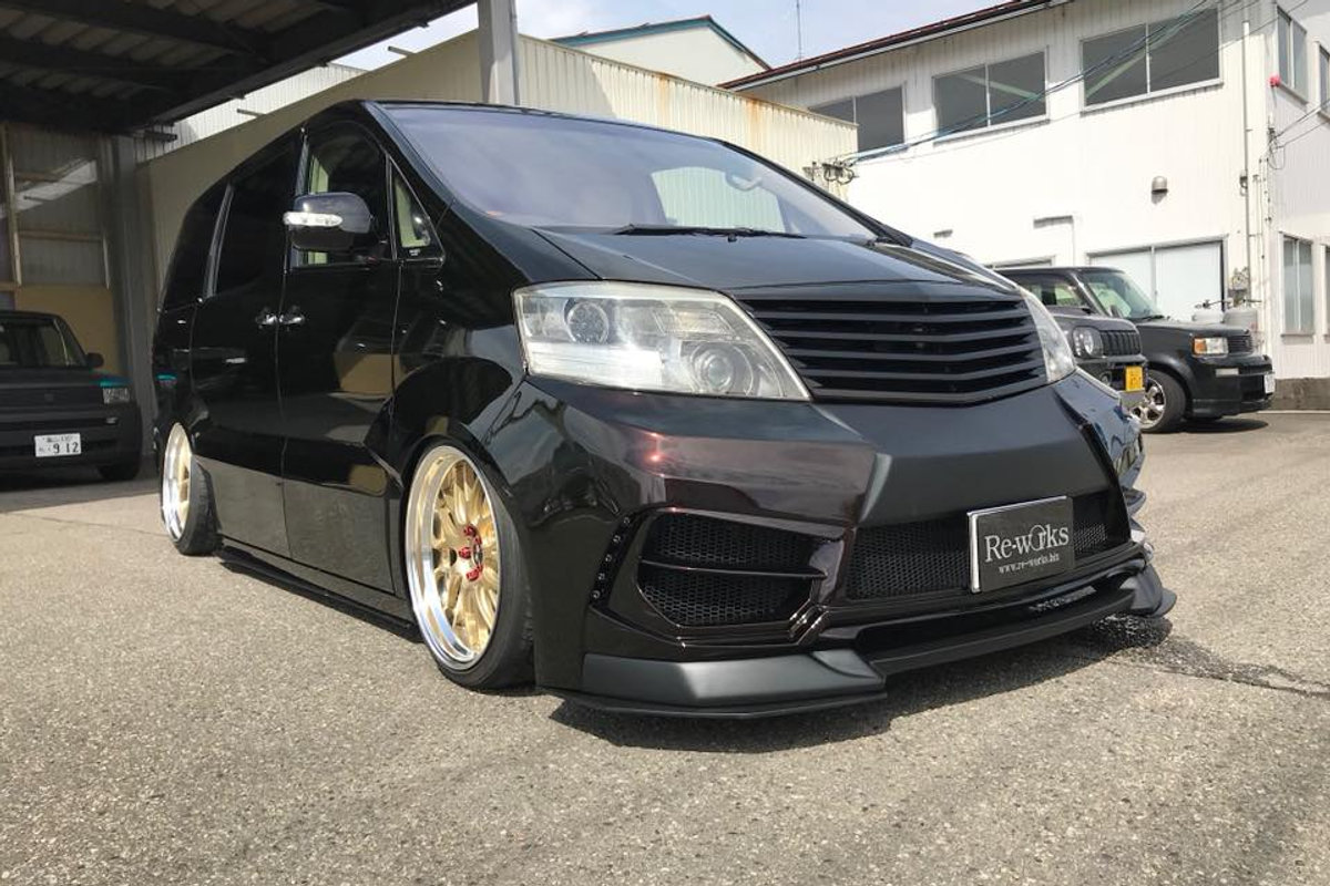 RE Works H10W Toyota Alphard