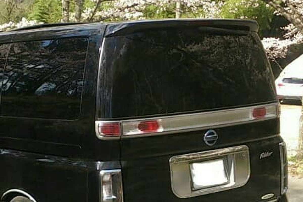 Spotlight: Sakura Nissan Elgrand Autech Rider