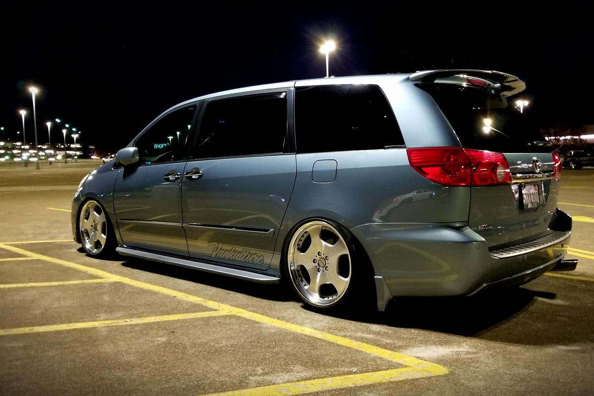 Spotlight: Ken's 2nd gen Toyota Sienna
