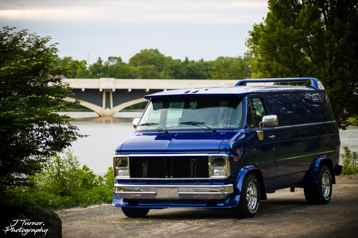 Spotlight: Josh's 1985 Chevy G20 Van