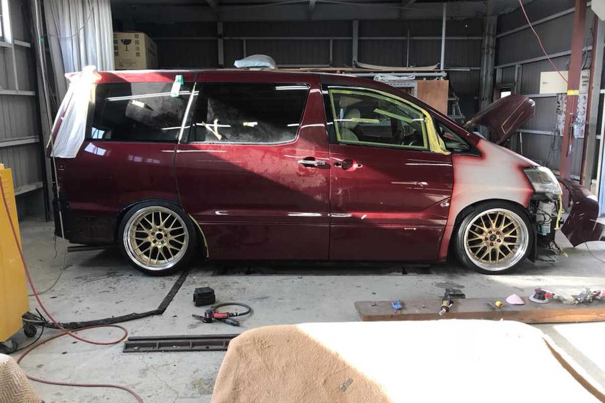 RE Works H10W Toyota Alphard