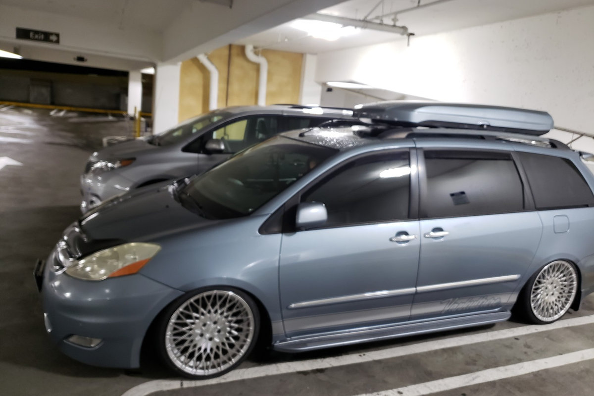 Spotlight: Ken's 2nd gen Toyota Sienna